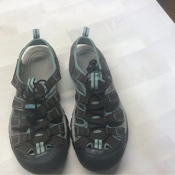 KEEN Women's Chocolate Brown and Green Sandals 8.5 EUC - Picture 8 of 8